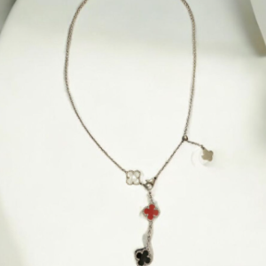 COLLAR TREBOL BLANCO ROJO NEGRO PLATA