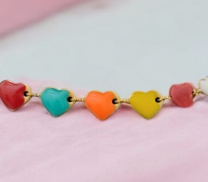 PULSERA DE CORAZONES DE COLORES