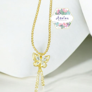 COLLAR MARIPOSA LARGO INCRUTADO