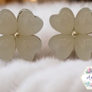 ARETES DDE FLOR BLANCA 4 CORAZON