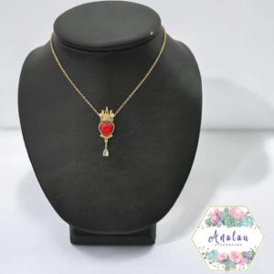 COLLAR CORAZON ROJO Y CORONA