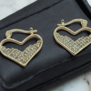 ARETE CORAZON MITAD INCRUSTADO