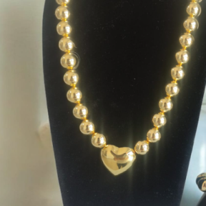 COLLAR CORAZON BOLAS DORADO