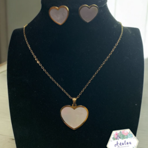 COLLAR ARETES CORAZON BLANCOS GRANDES DORADOS