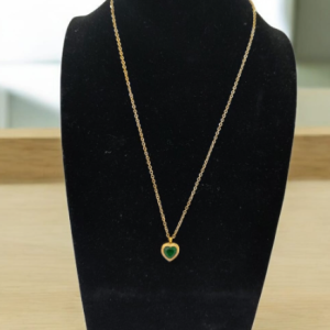 COLLAR CORAZON VERDE DORADO