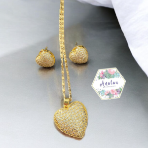 CONJUNTO DE CORAZON INCRUSTADO