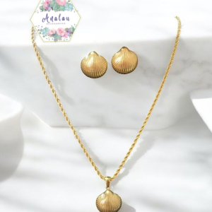 COLLAR Y ARETES CONCHA