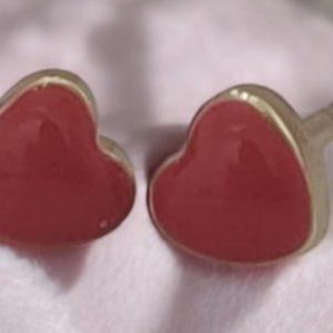 ARETE CORAZON ROJO PEQUEÑO