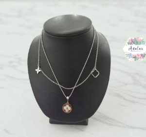 COLLAR DE TREBOL NEGRO BLANCO PLATA