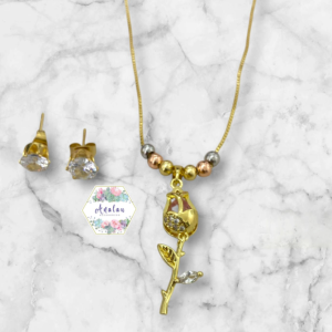 COLLAR DE ROSA DE PIEDRSA CON 6 BOLITAS