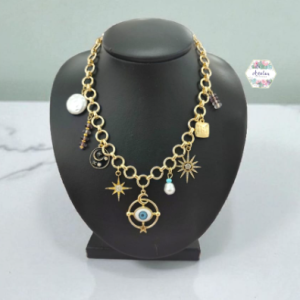 COLLAR GRANDE CON OJO Y ESTRELLAS