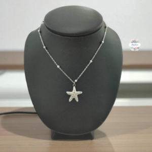 COLLAR DE ESTRELLA PLATEADA CON BOLAS