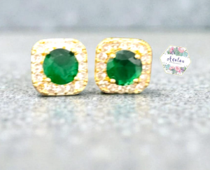 ARETE CUADRO CON DIAMANTE VERDE OLIVO