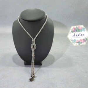 COLLAR LARGO DE NUDO PLATEADO