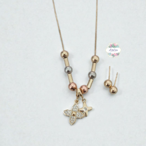 COLLAR DE ESTRELLA CON BOLAS DE COLORES