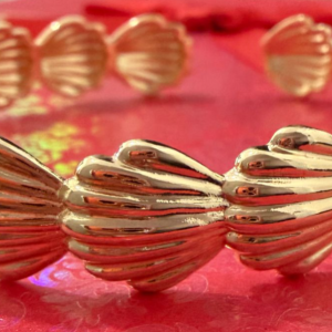 PULSERA DE CONCHA DORADA