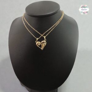 COLLAR DE PAREJA CORAZON FORMA DORADO