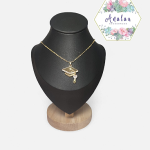 COLLAR DE BIRRETE CON CORAZON BRRILLOSA