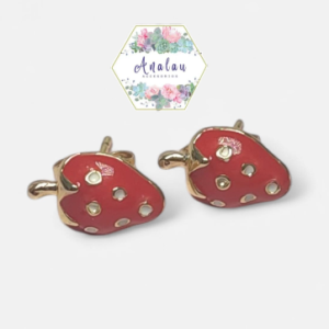 ARETES DE FRESA CON DORADO