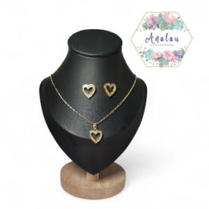COLLAR Y ARETES DE CORAZON DORADO
