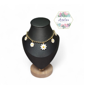 COLLAR DE MARGARITAS VARIAS