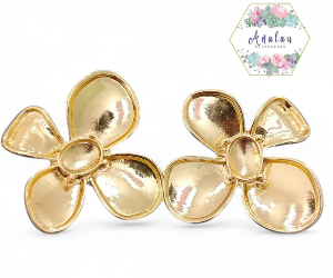 ARETES DORADOS DE FLOR