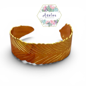 PULSERA DE METEDERA DORADA CON RAYAS