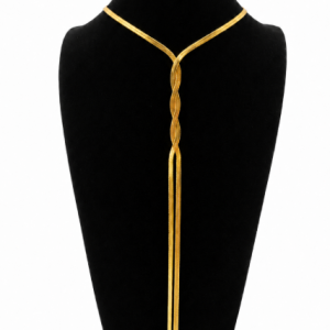 collar dorado plancha torcido
