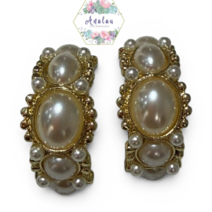 ARETES CON UNA PERLA EN MEDIO
