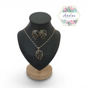 COLLAR ARETES DE HOJA NEGRAS