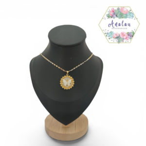 COLLAR DE MARIPOSA BLANCO CIRCULAR