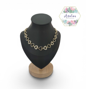COLLAR DE CORAZONES LISO Y DIAMANTES