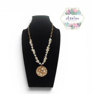 COLLAR DE MARFIL CIRCULAR MEDALLON
