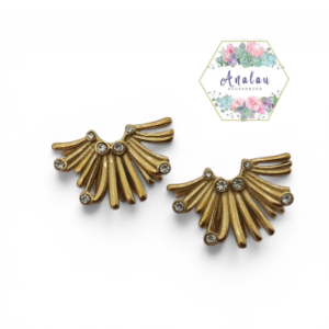 ARETES DE BARBAS CON BRILLO DORADOS