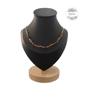 COLLAR DE FLORES ROJAS