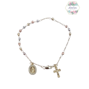 PULSERA DE TRES COLORES DE CRUZ Y SAN BENIT0