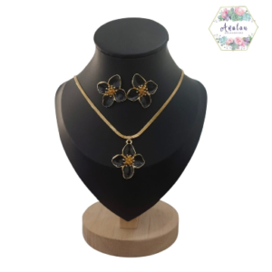 COLLAR Y ARETES DE FLOR NEGRA CADENA DE PLANCHA