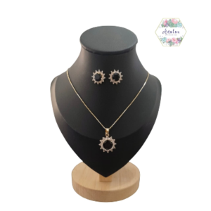 COLLAR Y ARETES DE FLOR CO PIEDRA NEGRA