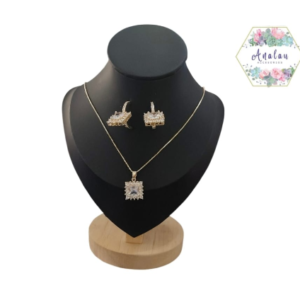 COLLAR Y ARETES DE CUADRADO BRILLANTE